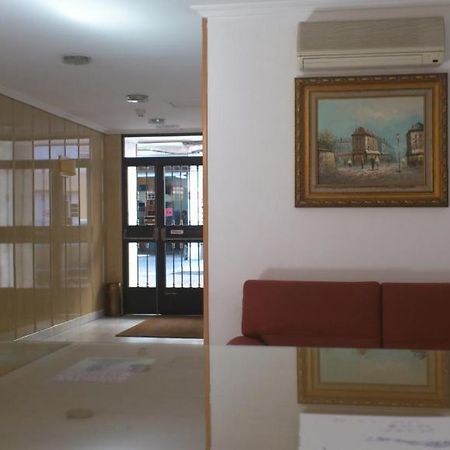 Hostal Juanito Mostoles Buitenkant foto